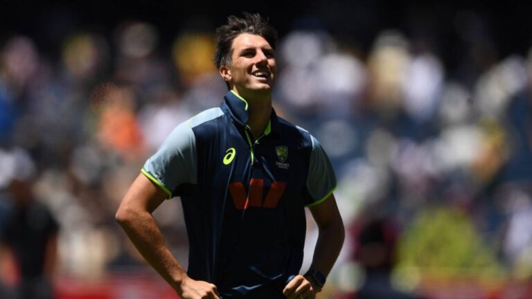 Pat Cummins Reaffirms Commitment to Australian Cricket Amid Franchise Speculation
