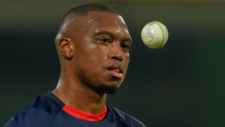 DC vs CSK Toss Update: Axar Patel Opts to Bat as Lungi Ngidi Returns