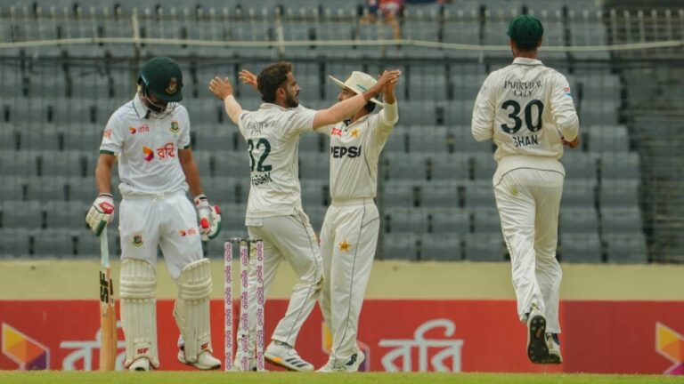 Hasan Ali Injured: Pakistan Fast Bowler Stretchered Off in Sylhet