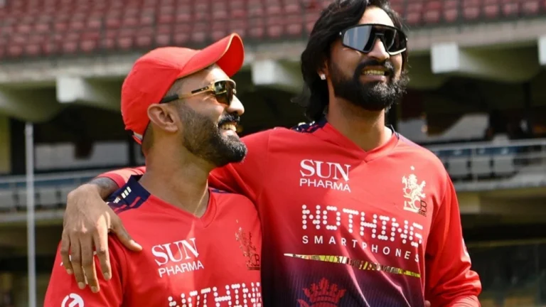 Krunal Pandya playfully taunts Dinesh Karthik after RCB coach forgets his role i – Krunal Pandya Playfully Taunts Dinesh Karthik in Hilarious RCB Dressing Room Video