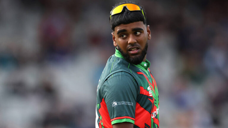 Rehan brings Yorkshire back to earth as Leicestershire finally win at home
