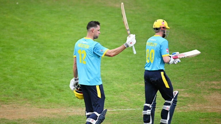Webster’s maiden T20 ton ends Warwickshire’s winless Blast run